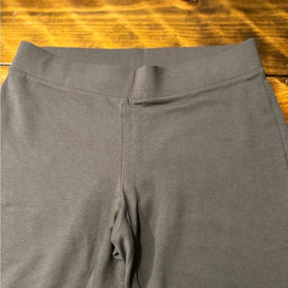 J Jill Heather Gray Ponte Slim Leg Pant NWOT. Size SP - Picture 3 of 9